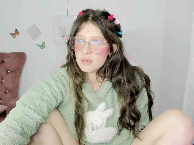 ZooeyBelair webcam