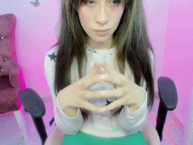 ZooeyBelair webcam