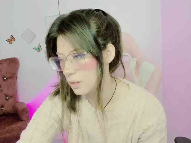 ZooeyBelair webcam