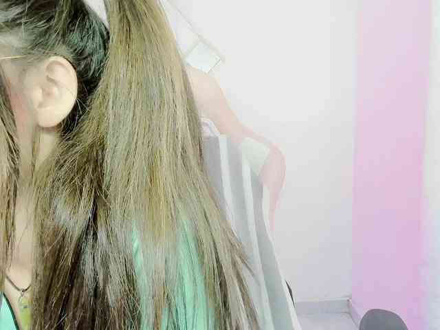 ZooeyBelair webcam