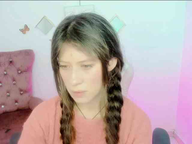 ZooeyBelair webcam