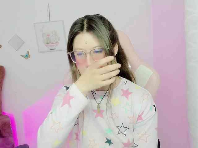 ZooeyBelair webcam