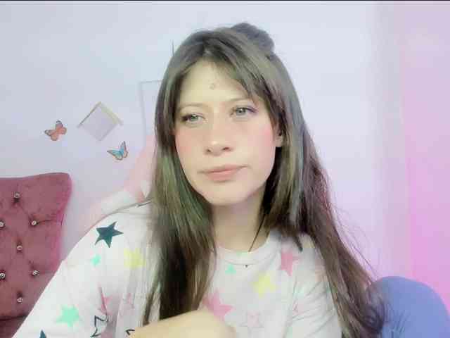 ZooeyBelair webcam