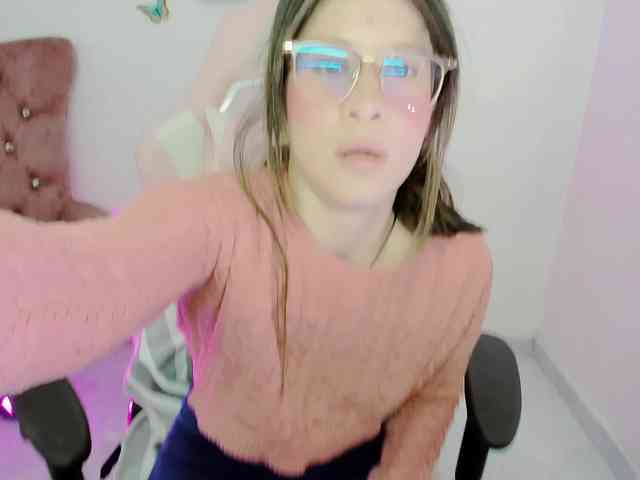 ZooeyBelair webcam