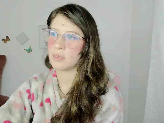 ZooeyBelair webcam