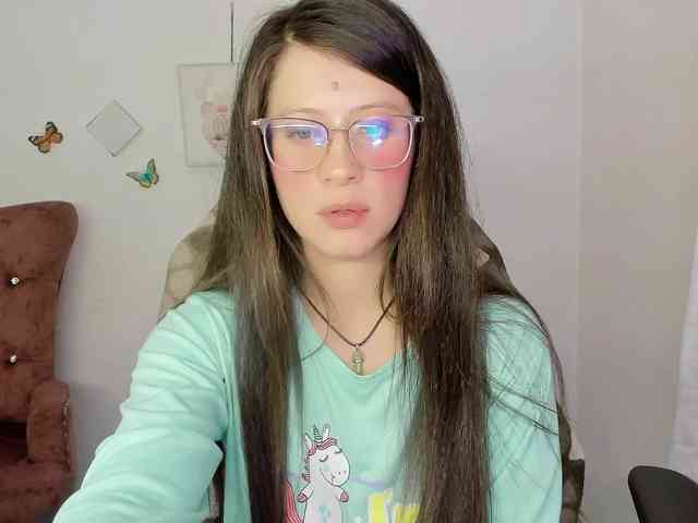 ZooeyBelair webcam