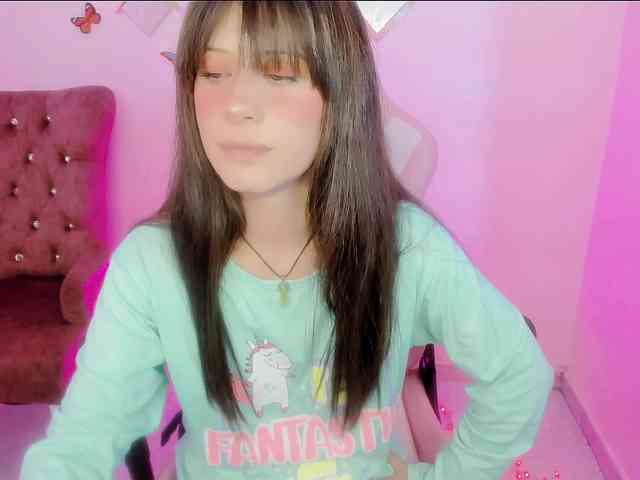 ZooeyBelair webcam