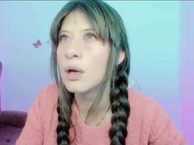 ZooeyBelair webcam