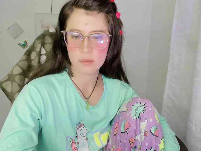 ZooeyBelair webcam