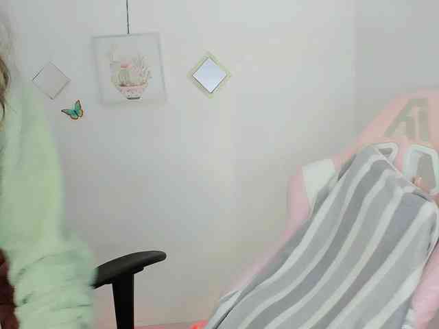 ZooeyBelair ZooeyBelair