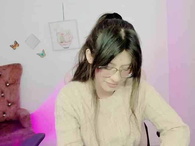 ZooeyBelair webcam