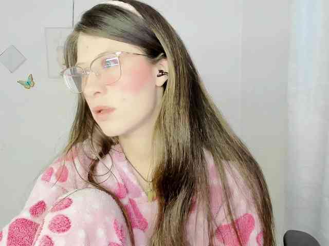 ZooeyBelair webcam