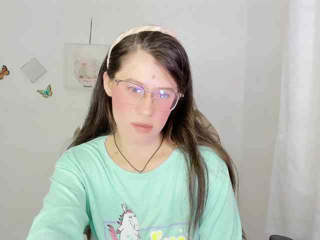 ZooeyBelair webcam