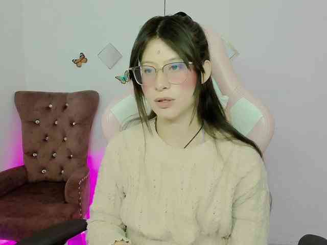 ZooeyBelair webcam