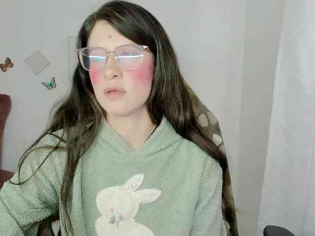 ZooeyBelair webcam