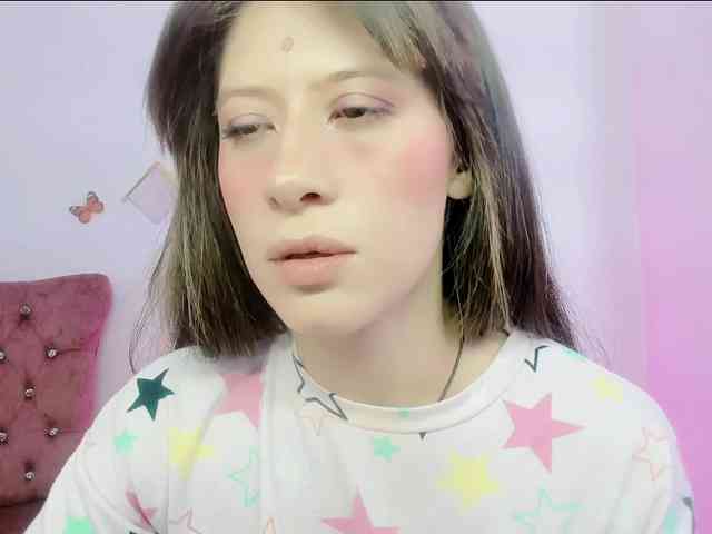 ZooeyBelair webcam