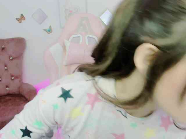 ZooeyBelair webcam