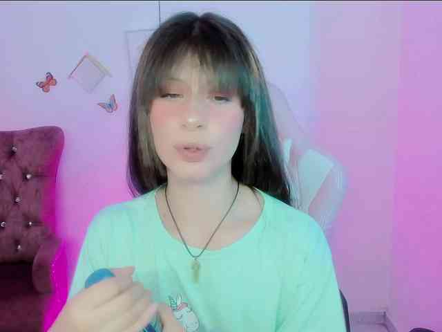 ZooeyBelair webcam