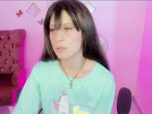 ZooeyBelair webcam