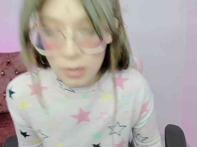 ZooeyBelair webcam