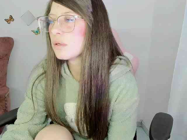 ZooeyBelair webcam
