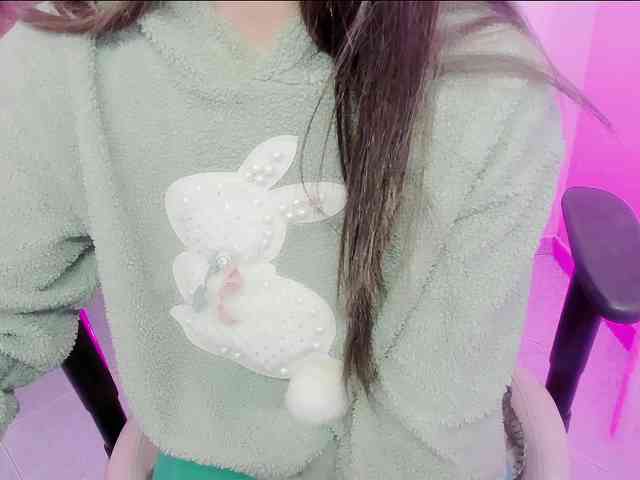 ZooeyBelair webcam