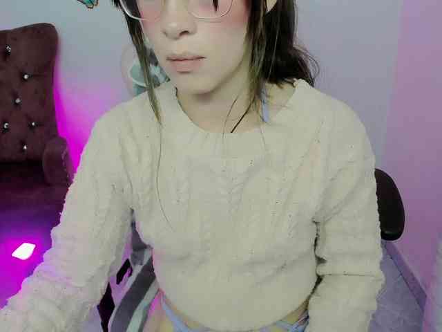 ZooeyBelair webcam
