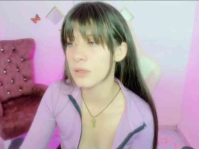 ZooeyBelair webcam