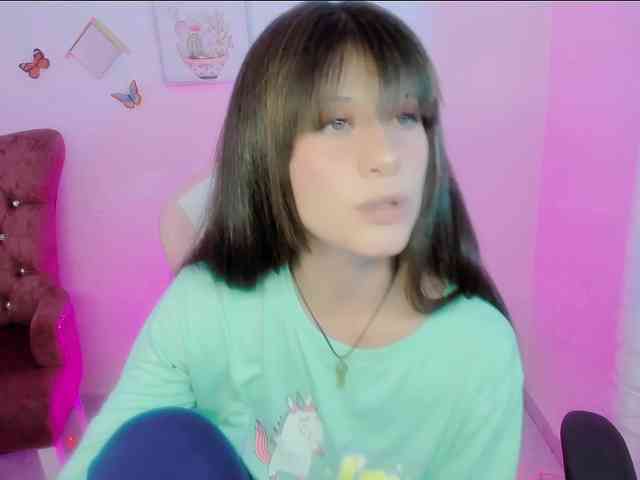 ZooeyBelair webcam