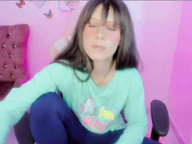 ZooeyBelair webcam