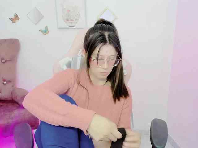 ZooeyBelair webcam
