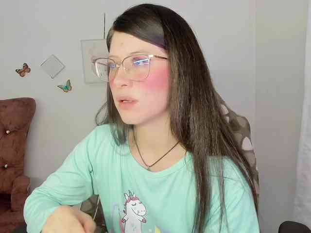 ZooeyBelair webcam