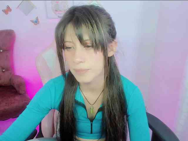 ZooeyBelair webcam