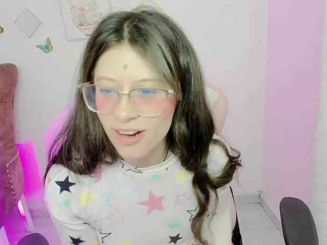 ZooeyBelair webcam