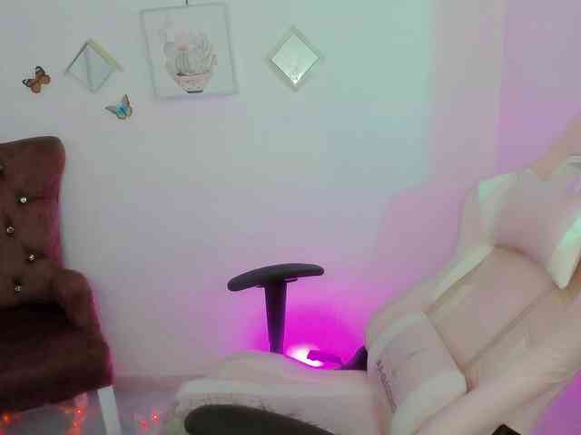 ZooeyBelair webcam