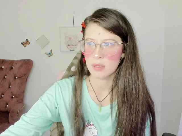 ZooeyBelair webcam
