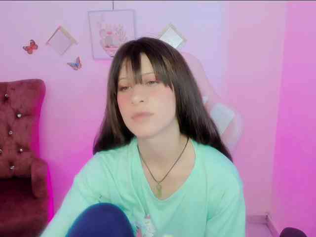 Модель: ZooeyBelair