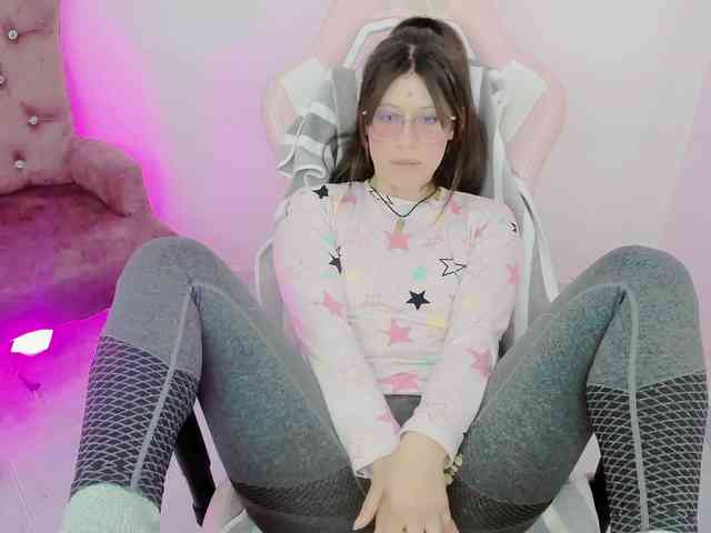 ZooeyBelair webcam