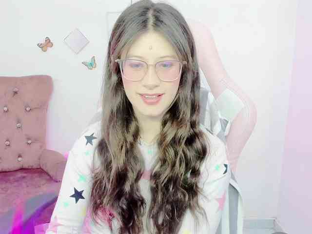 ZooeyBelair webcam