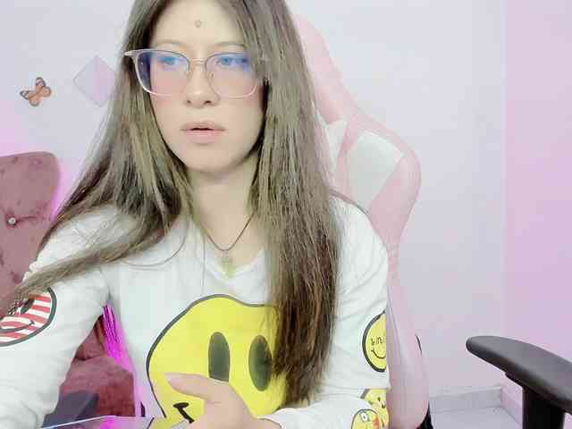 ZooeyBelair webcam