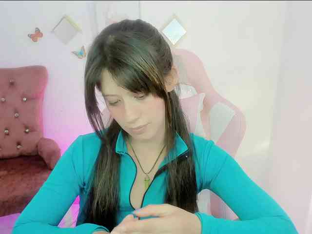 ZooeyBelair webcam