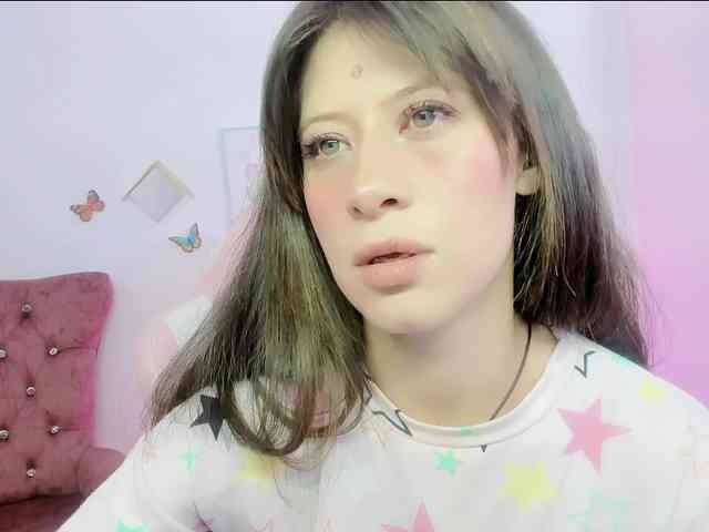 ZooeyBelair webcam