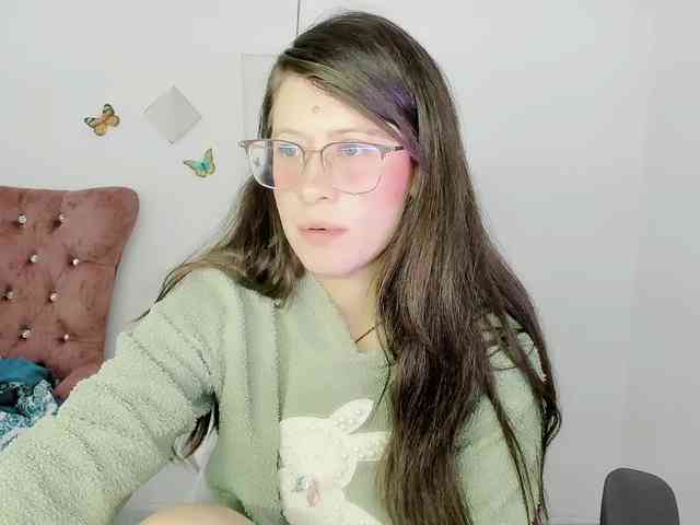 ZooeyBelair webcam