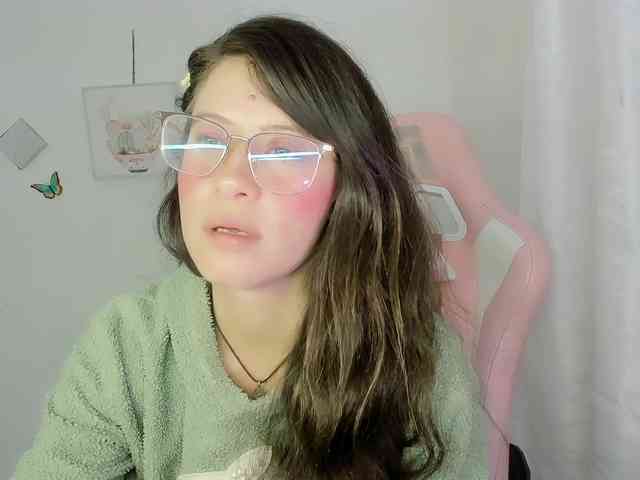 ZooeyBelair webcam
