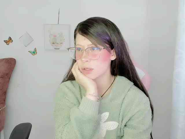 ZooeyBelair webcam