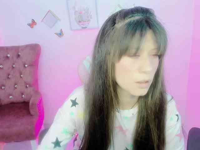 ZooeyBelair webcam