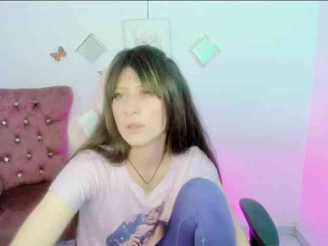 ZooeyBelair webcam