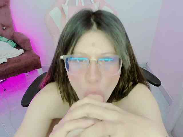 ZooeyBelair webcam