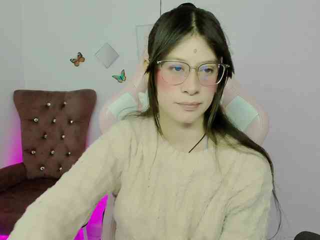 ZooeyBelair webcam