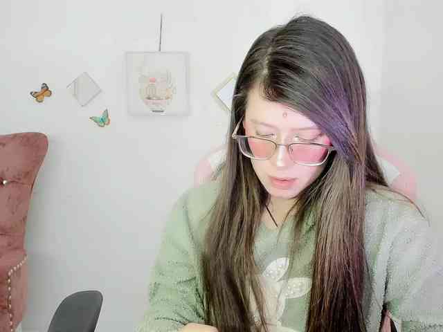 ZooeyBelair webcam